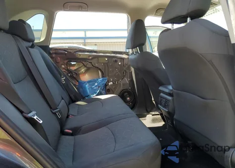 2021 Toyota Rav4 Xle z USA, uszkodzony, nr VIN 2T3W1RFV9MC138475